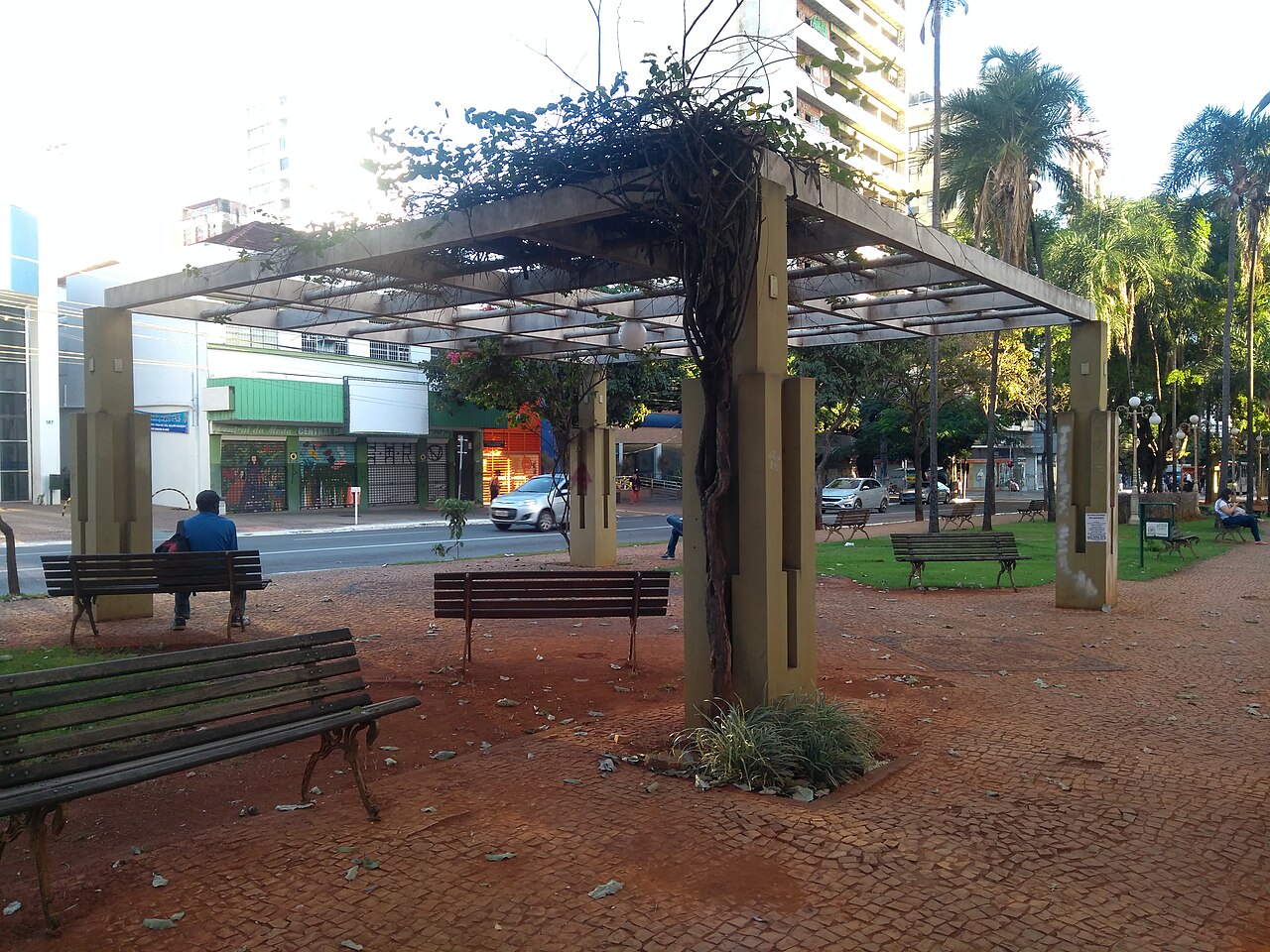 Avenida Goiás no centro de Goiânia